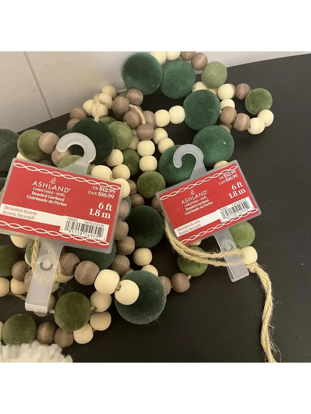 Brand New Ashland Miscellaneous Christmas Garland 6 feet with Yarn Balls